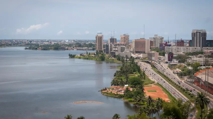 La CDN renforcée de la Côte d'Ivoire s'attaque à la pollution atmosphérique pour améliorer la santé publique et réduire les émissions de gaz à effet de serre