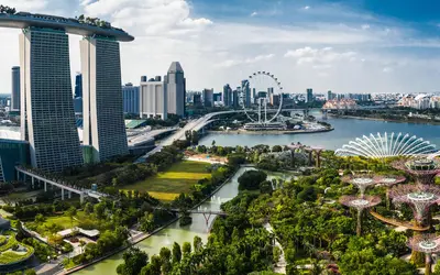 photo of Singapore skyline